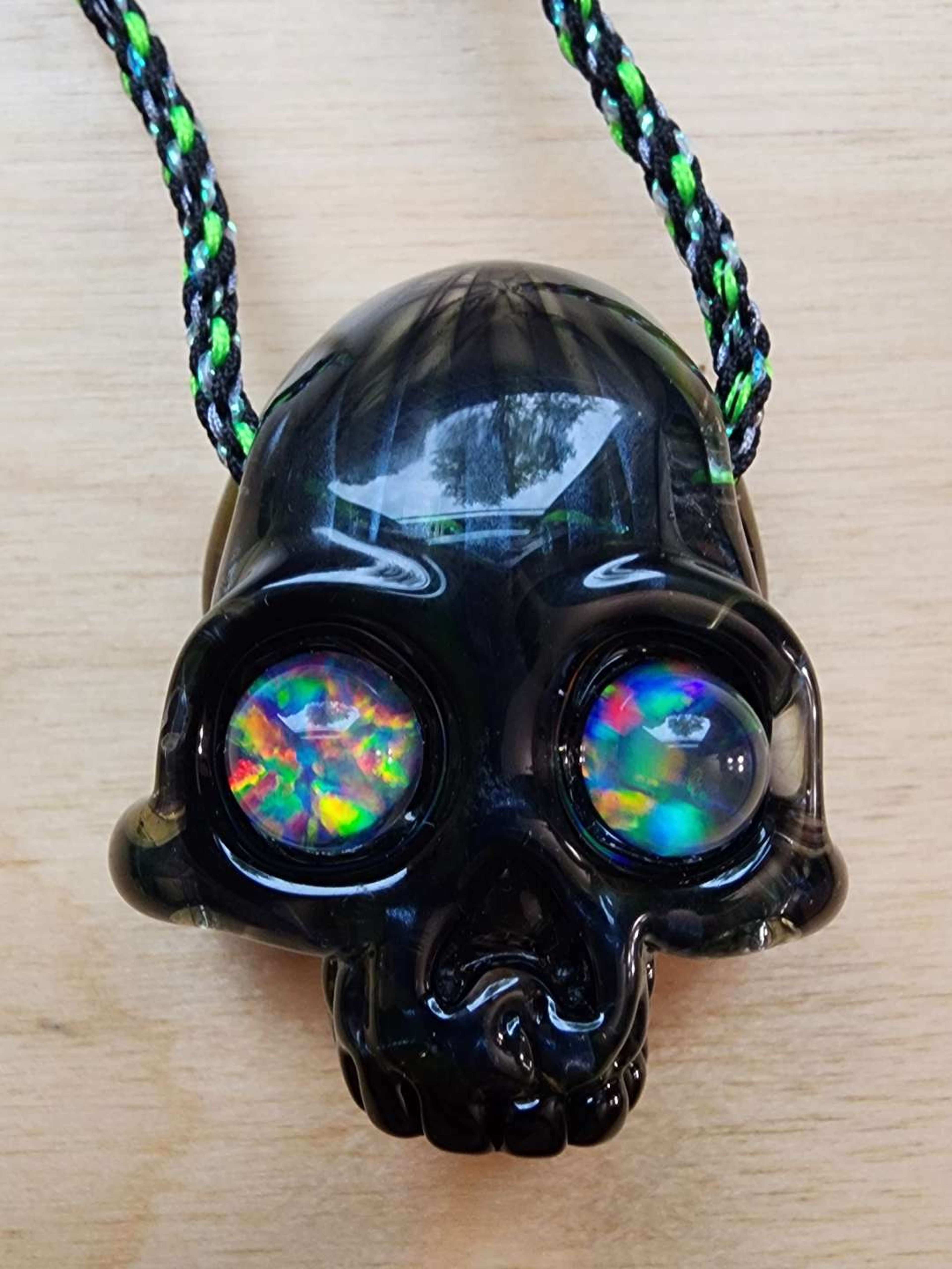 Preview pic of Akm UV pendy