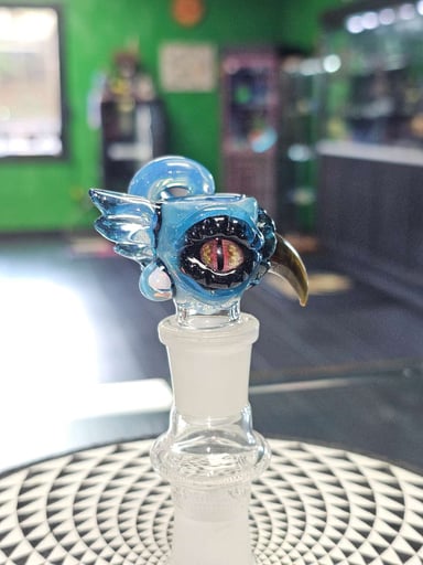 Preview pic of Mako Glass 18mm UV Dragon slide