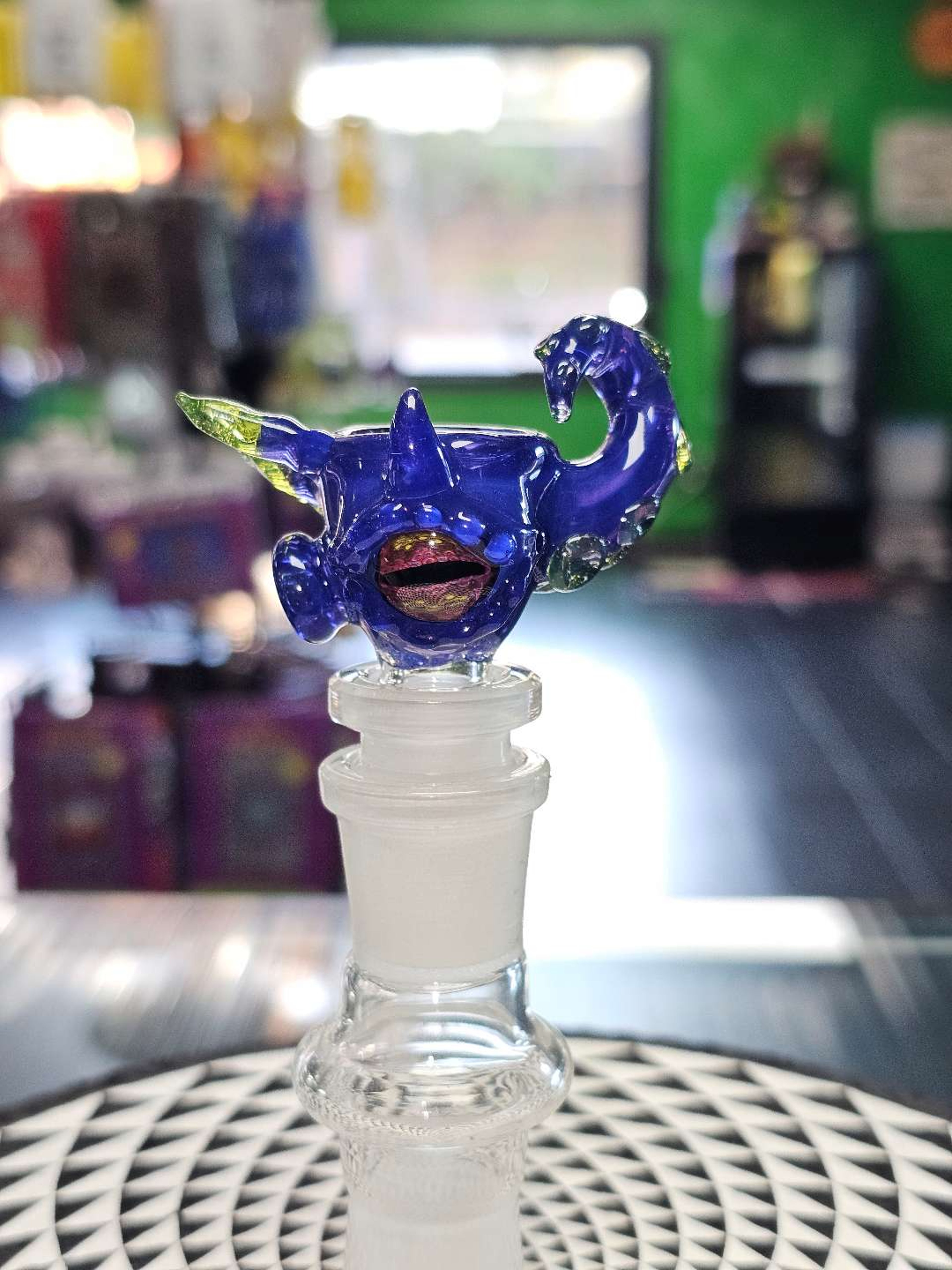 Mako Glass 14mm Octopus Slide image 0
