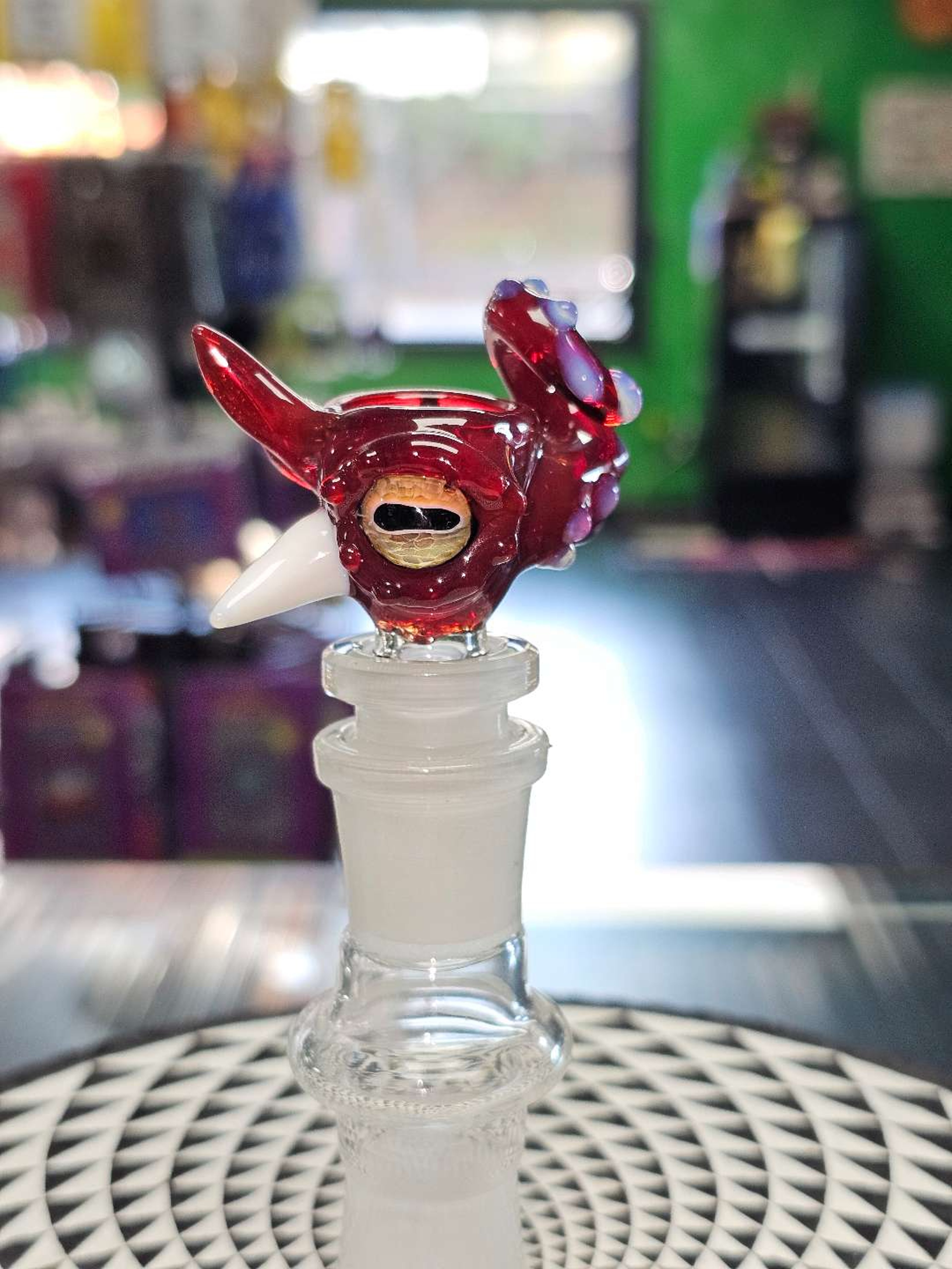 Mako Glass 14mm UV Accented Octopus slide image 0