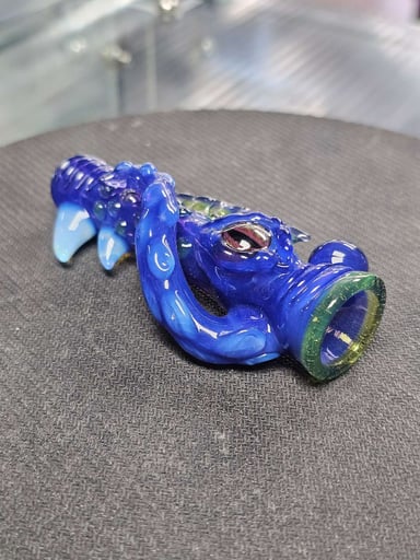 Preview pic of Mako Glass Octopus Chillum