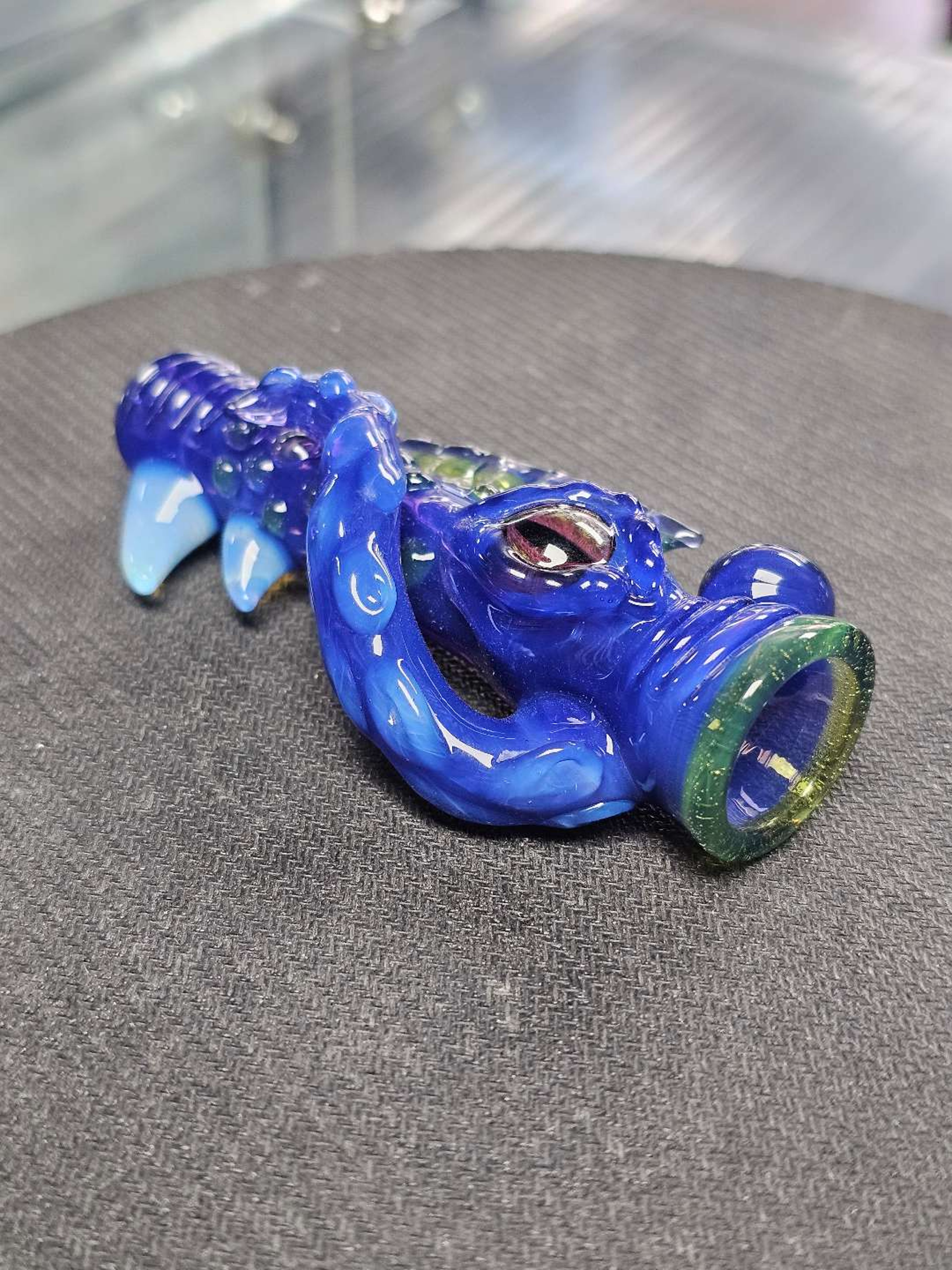 Mako Glass Octopus Chillum image 0