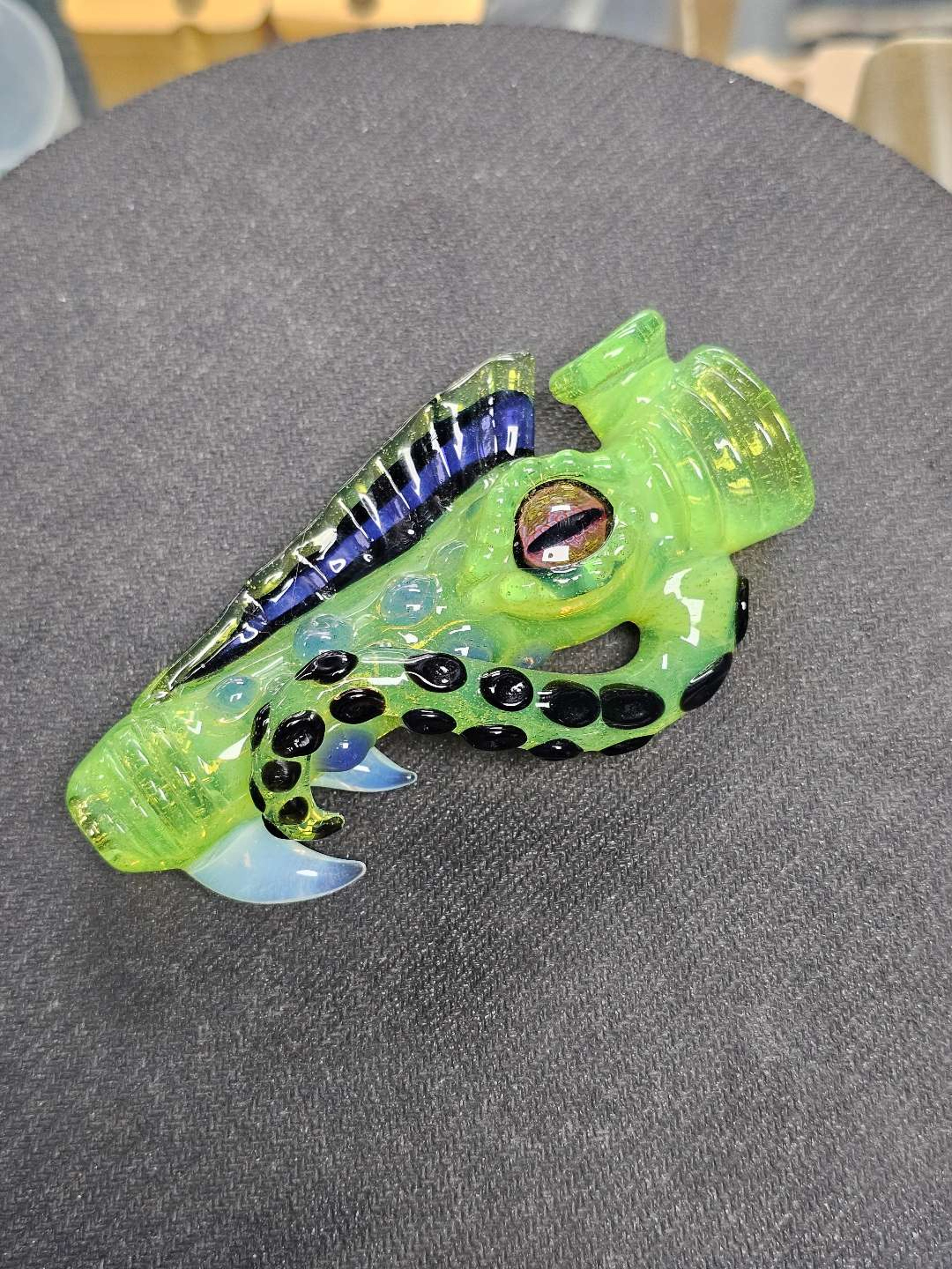 Mako Glass CFL Octopus Chillum image 0