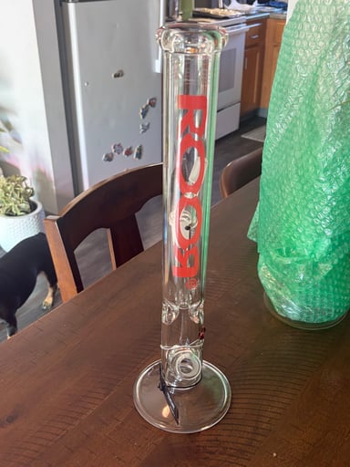 Preview pic of Authentic 18" ROOR Classic Straight Tube Bong – Red Label