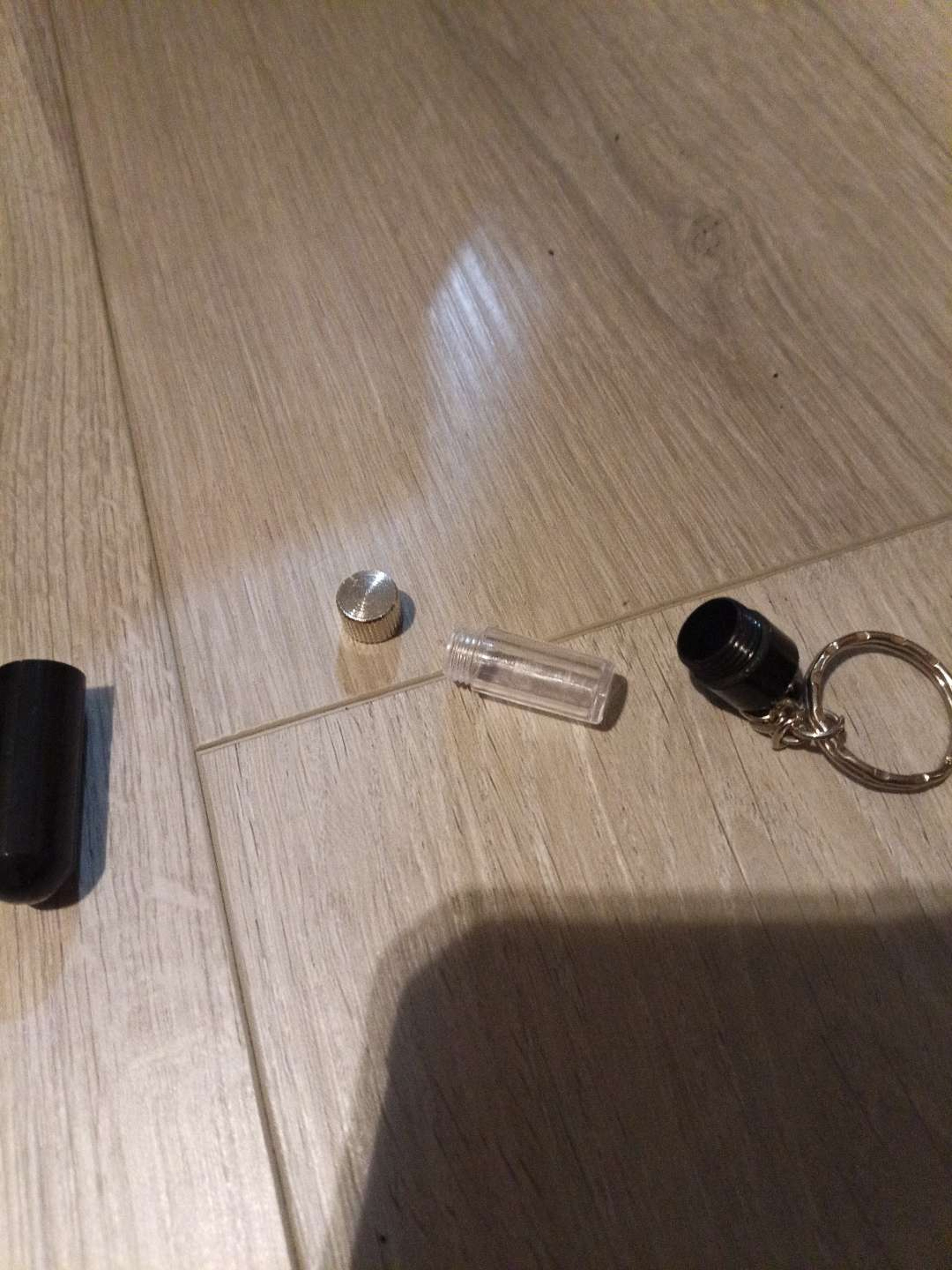 Others keychain container image 0