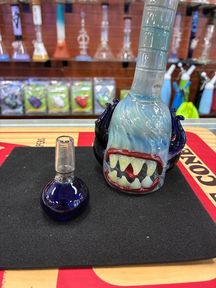 Teeth Bong | Shop Bongs on GlassPass