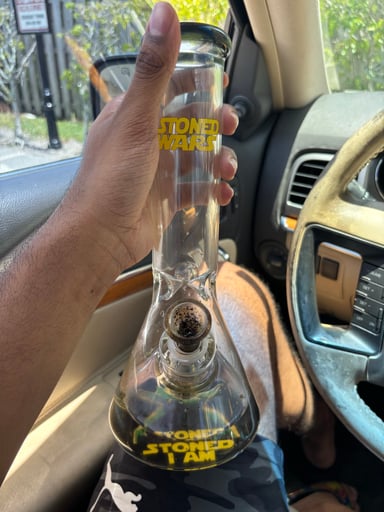 Preview pic of Stoned Wars Bong