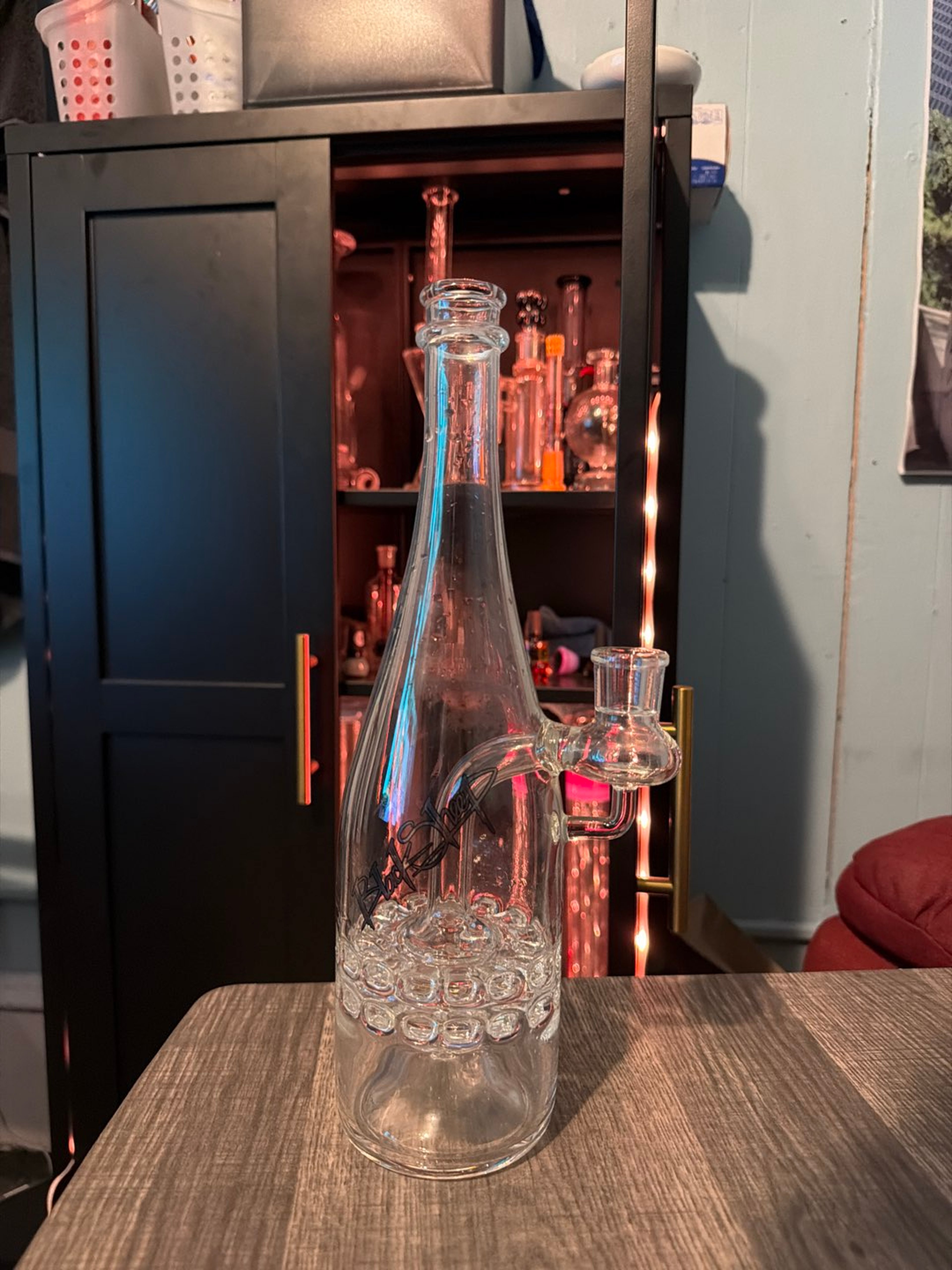 Black Sheep, Wine bottle bong image 0