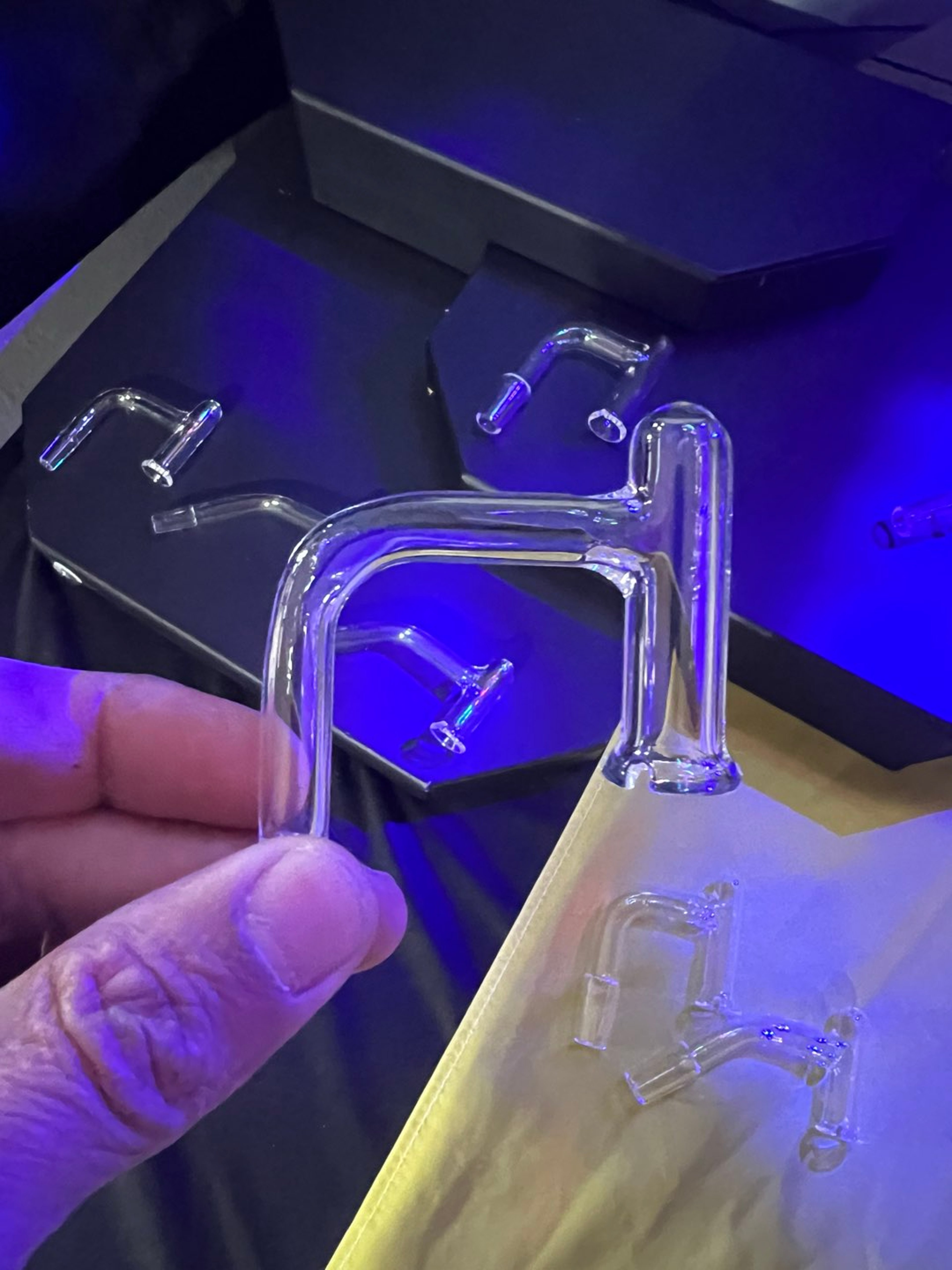 10mm 90 degree puffco pivot rig adapter image 0