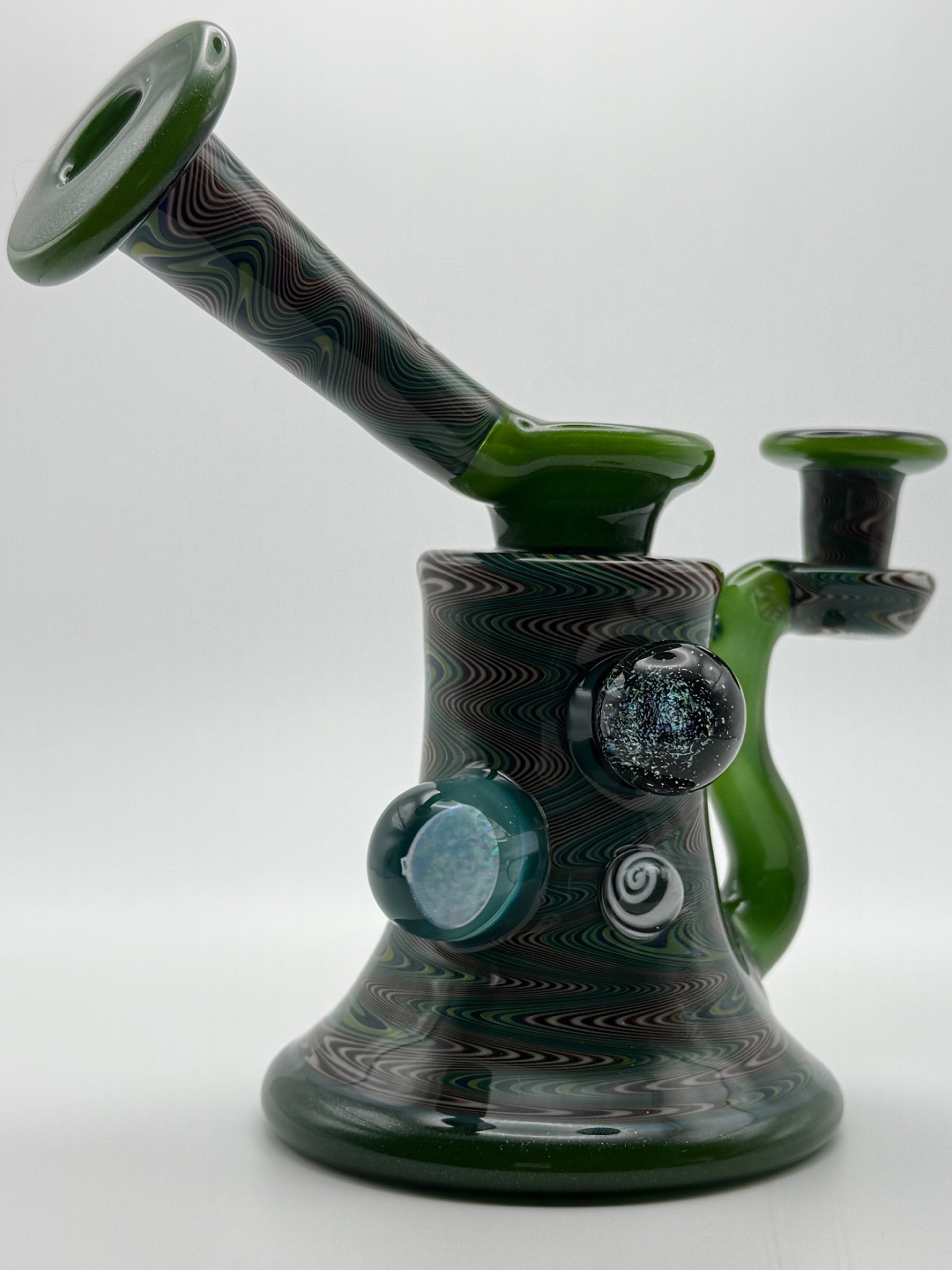Preview pic of Heady line worked Kick Back