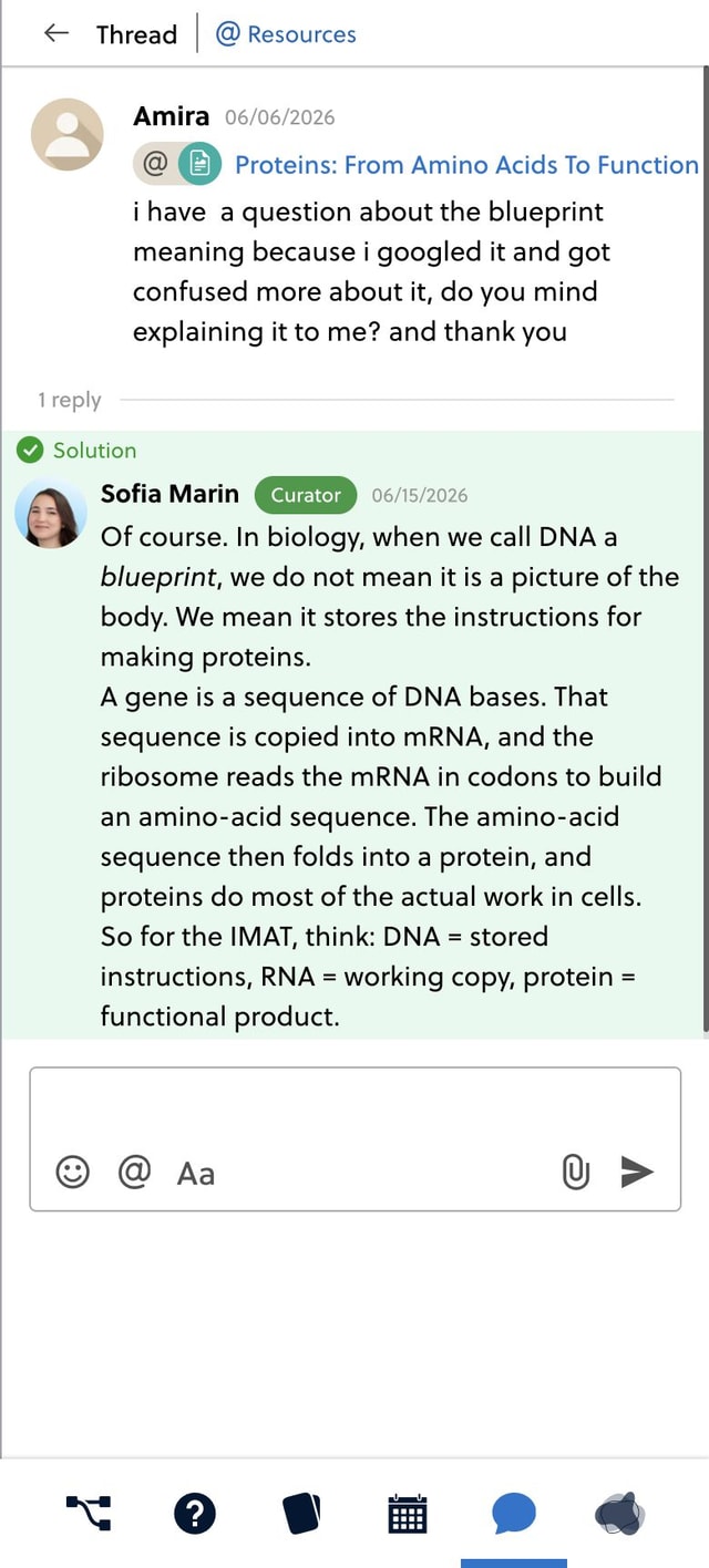 A biology question and its answer in IMAT Mentor course chat on mobile