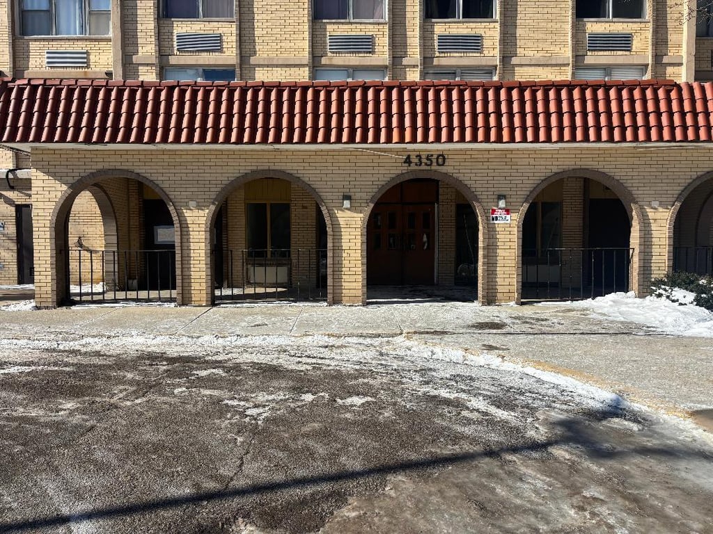 4350 Ford City Drive