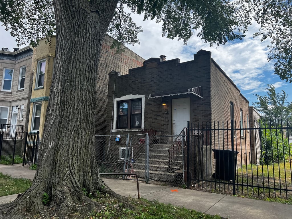 3039 Flournoy Street