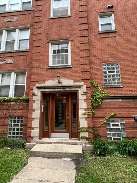 2300 Granville Avenue