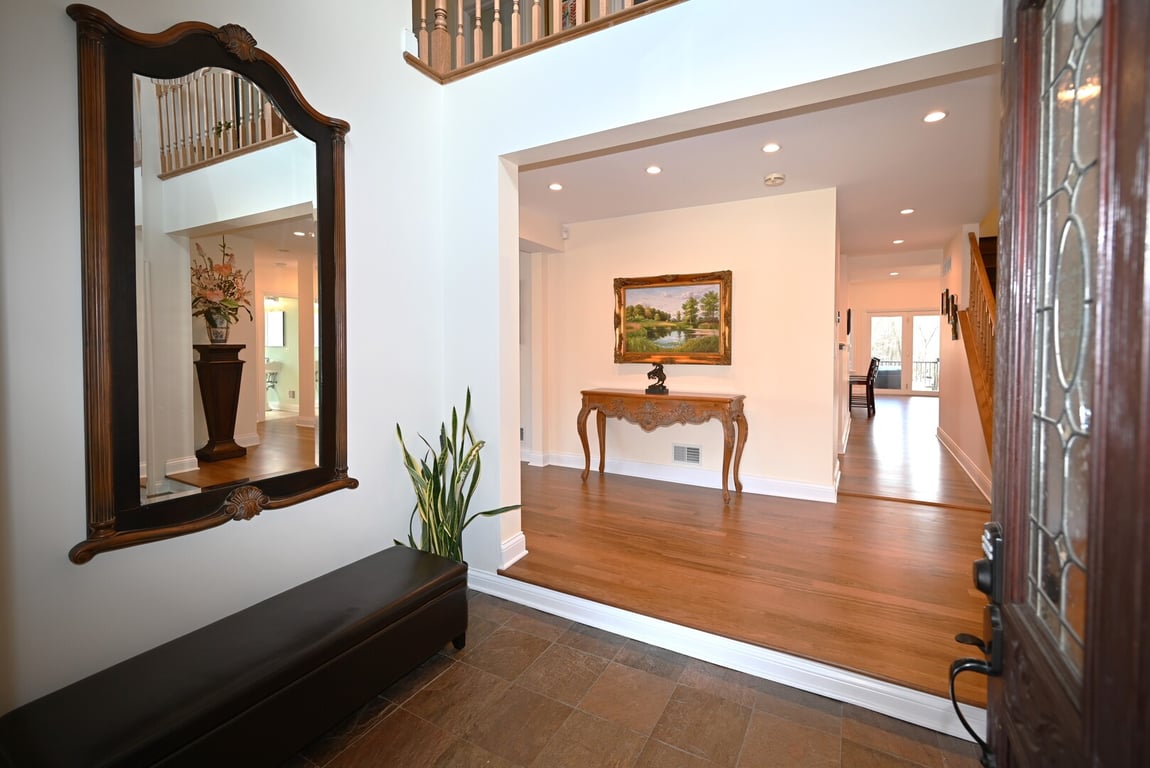 175 LAGOON Drive