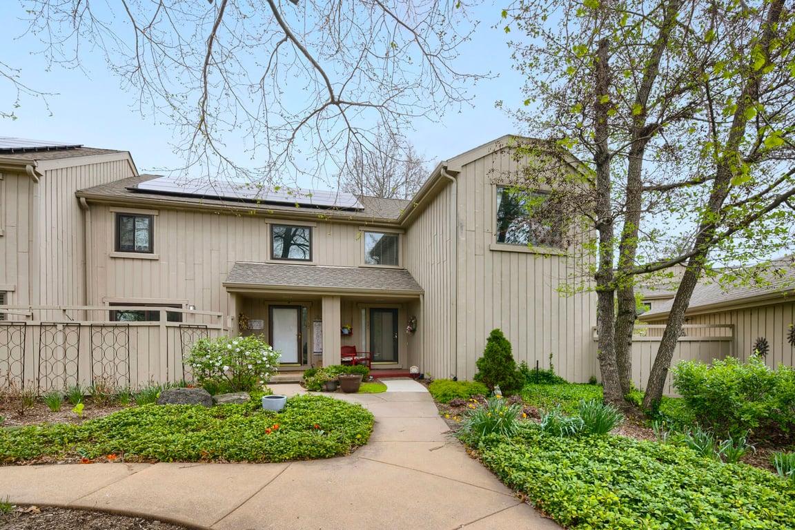 561 Old Barn Road