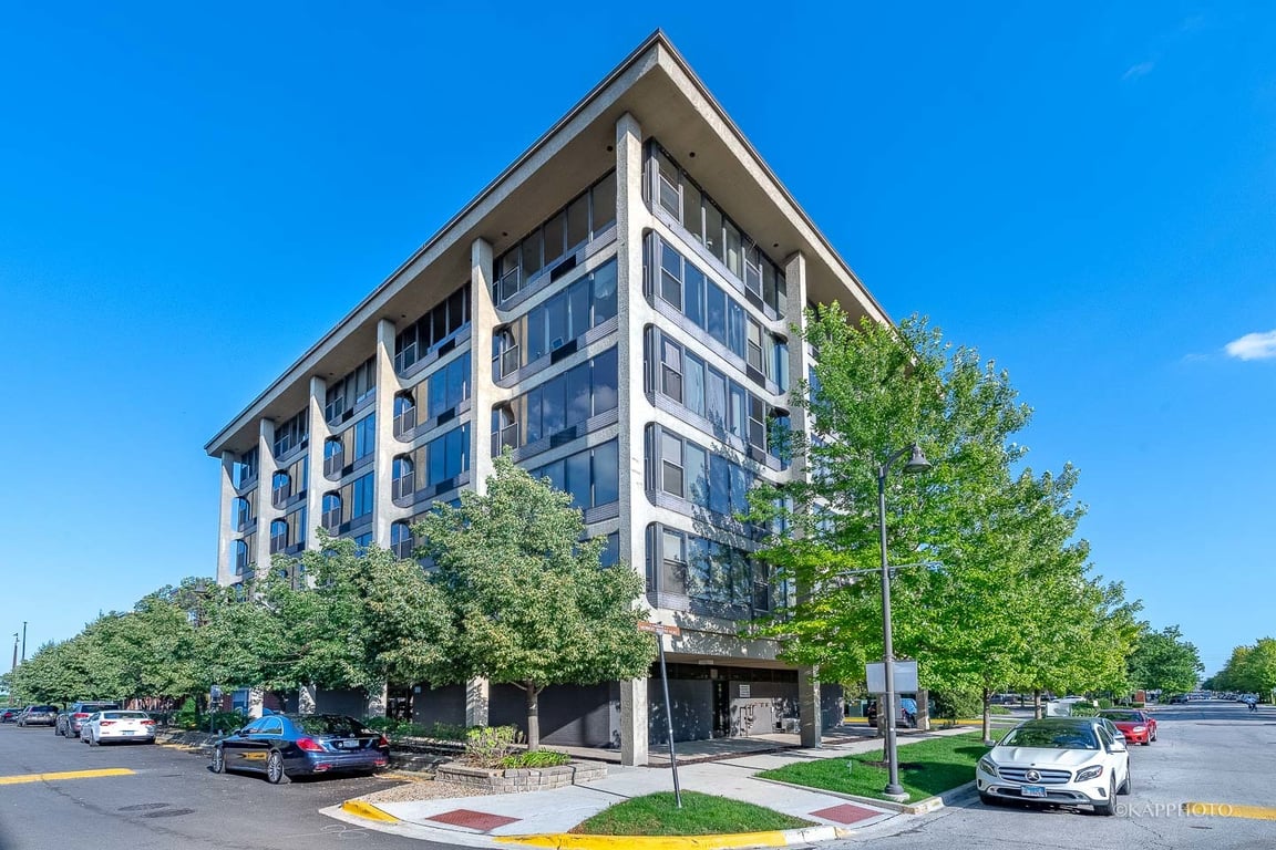 345 Eastgate Place