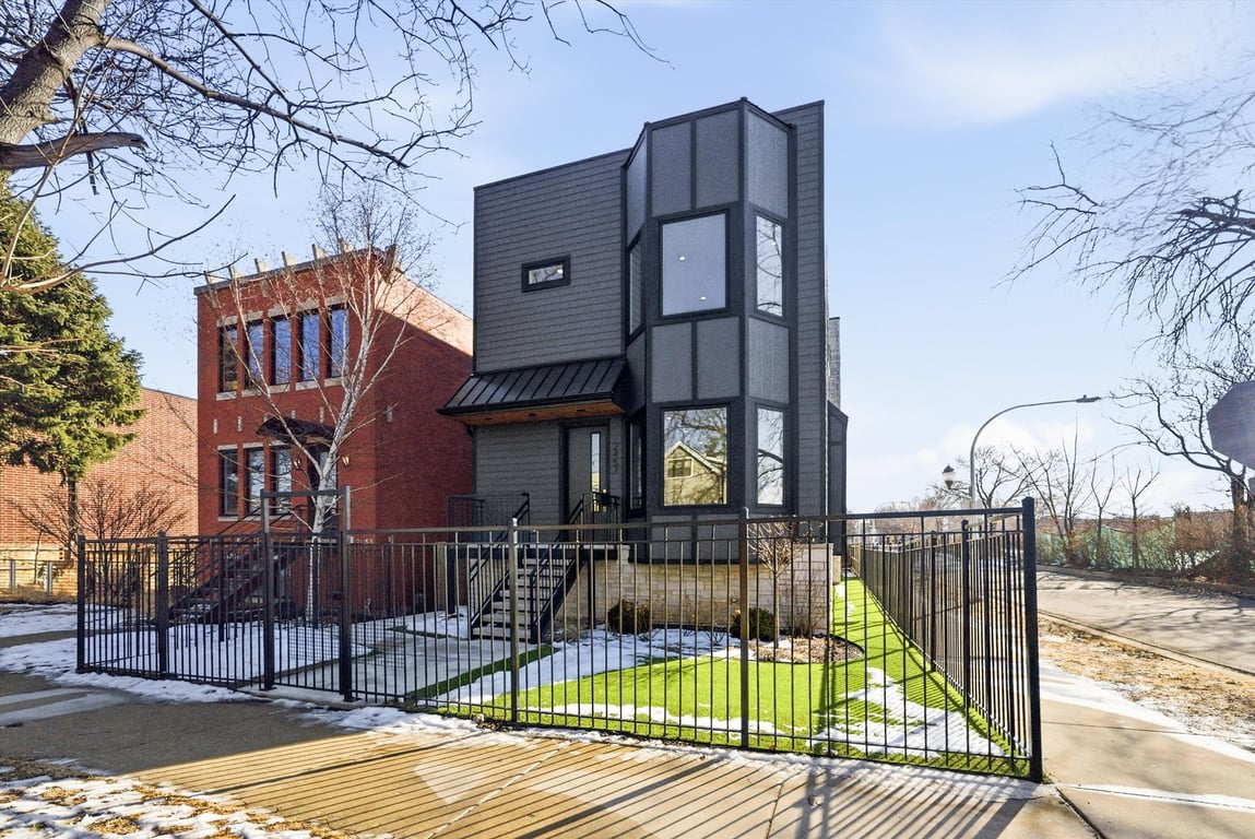 2457 Byron Street