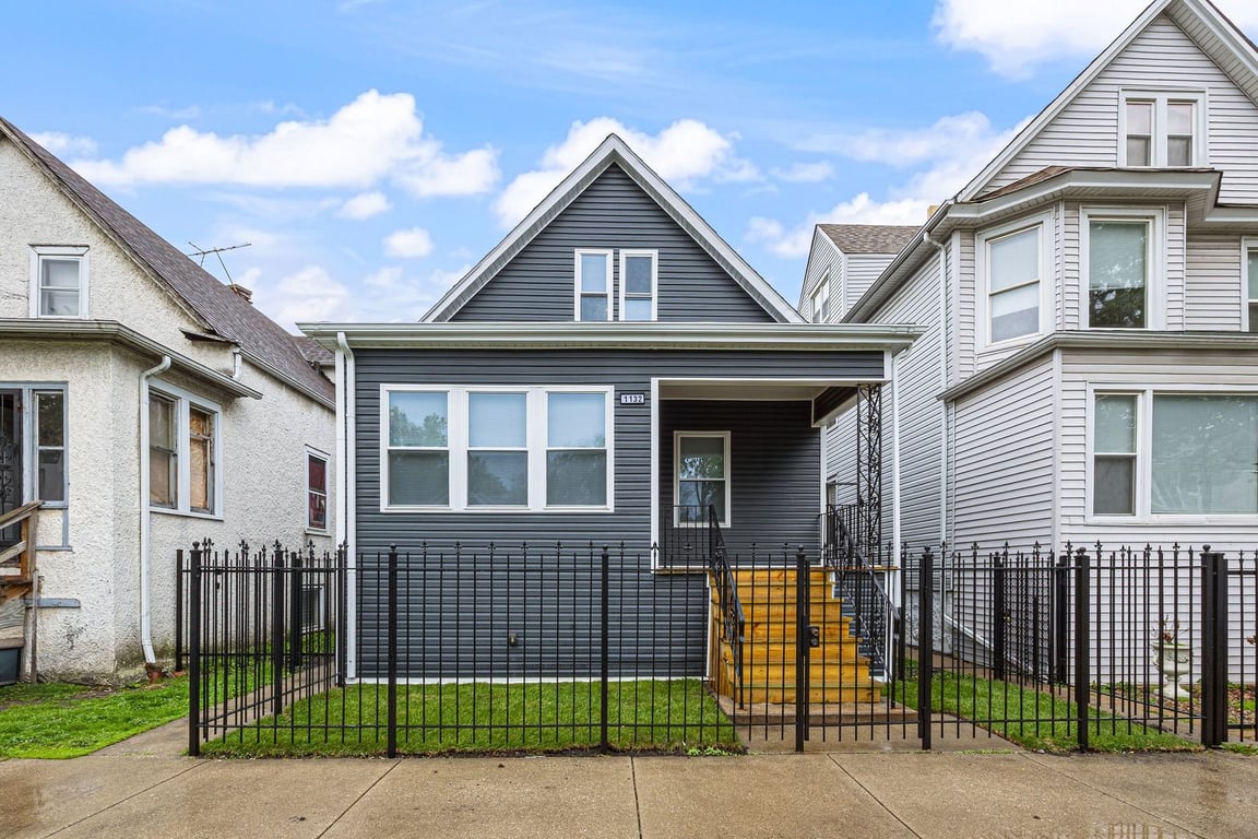 1132 Waller Avenue