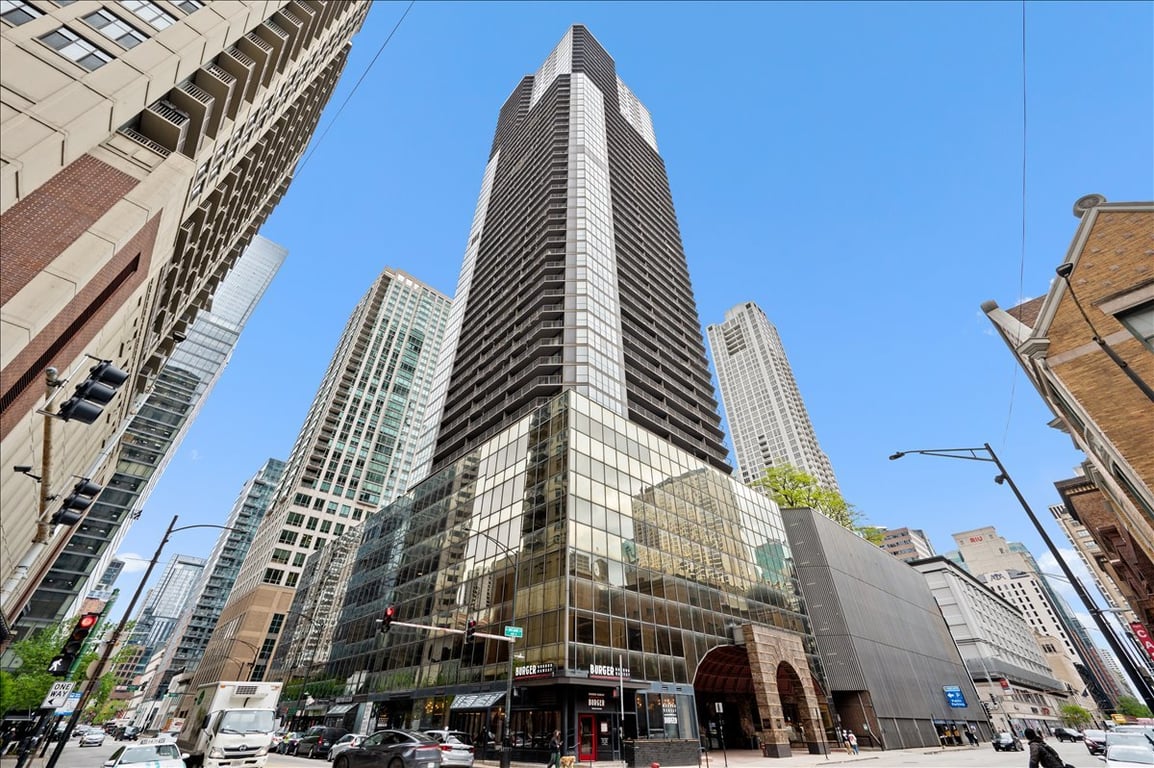 10 ONTARIO Street