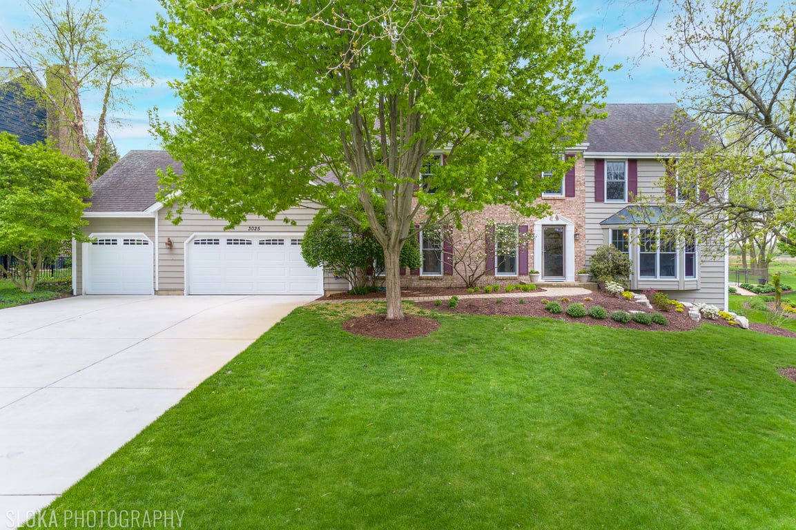 3025 Woods Creek Lane