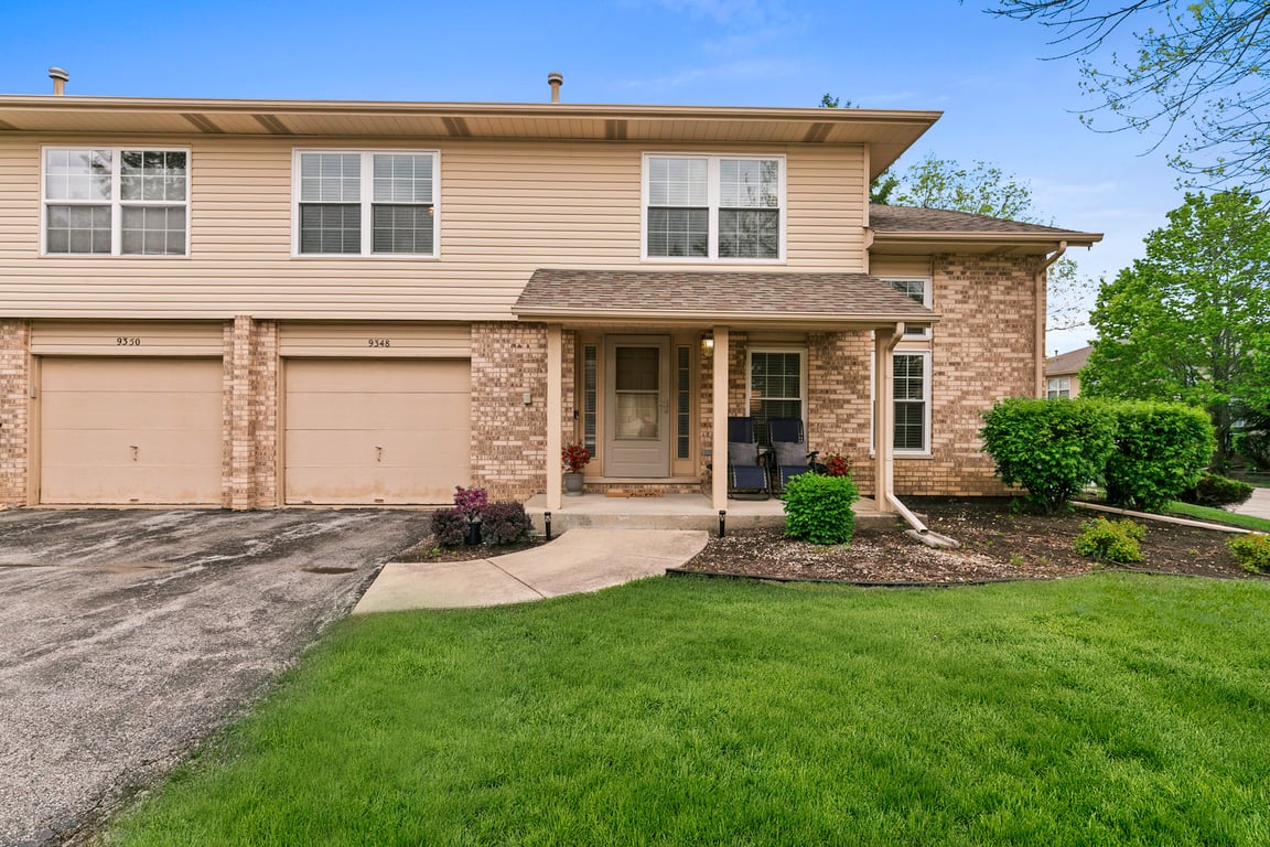 9348 Meadowview Drive