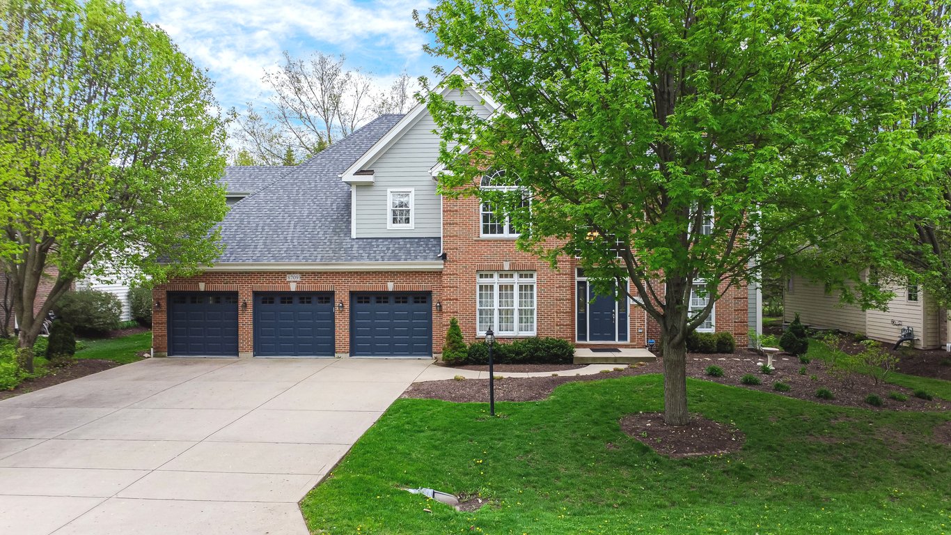 8709 Shade Tree Circle