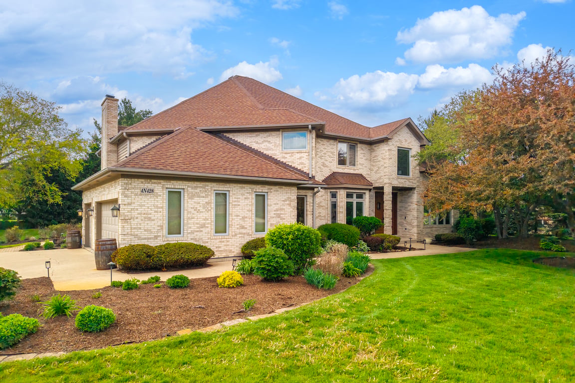4N428 KINGSWOOD Court