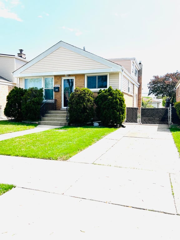 3529 George Street