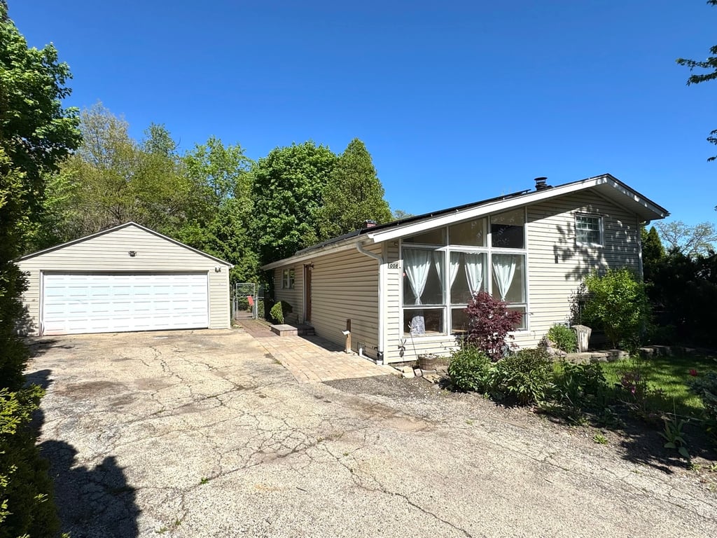1008 Adams Court