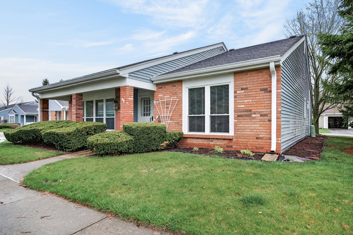 7225 Oxford Circle