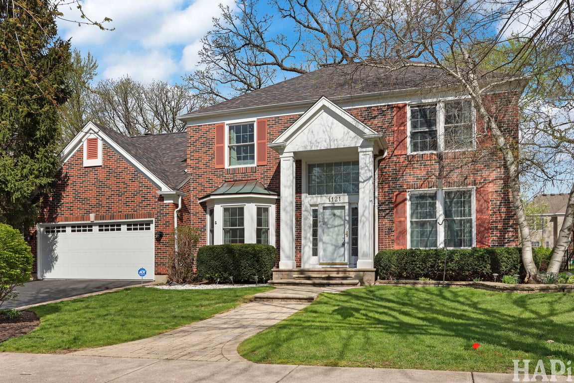 1121 Williamsburg Circle