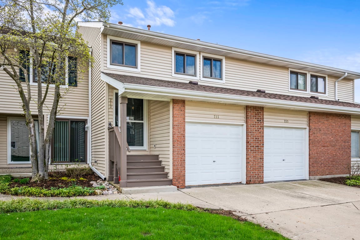 213 Winding Oak Lane