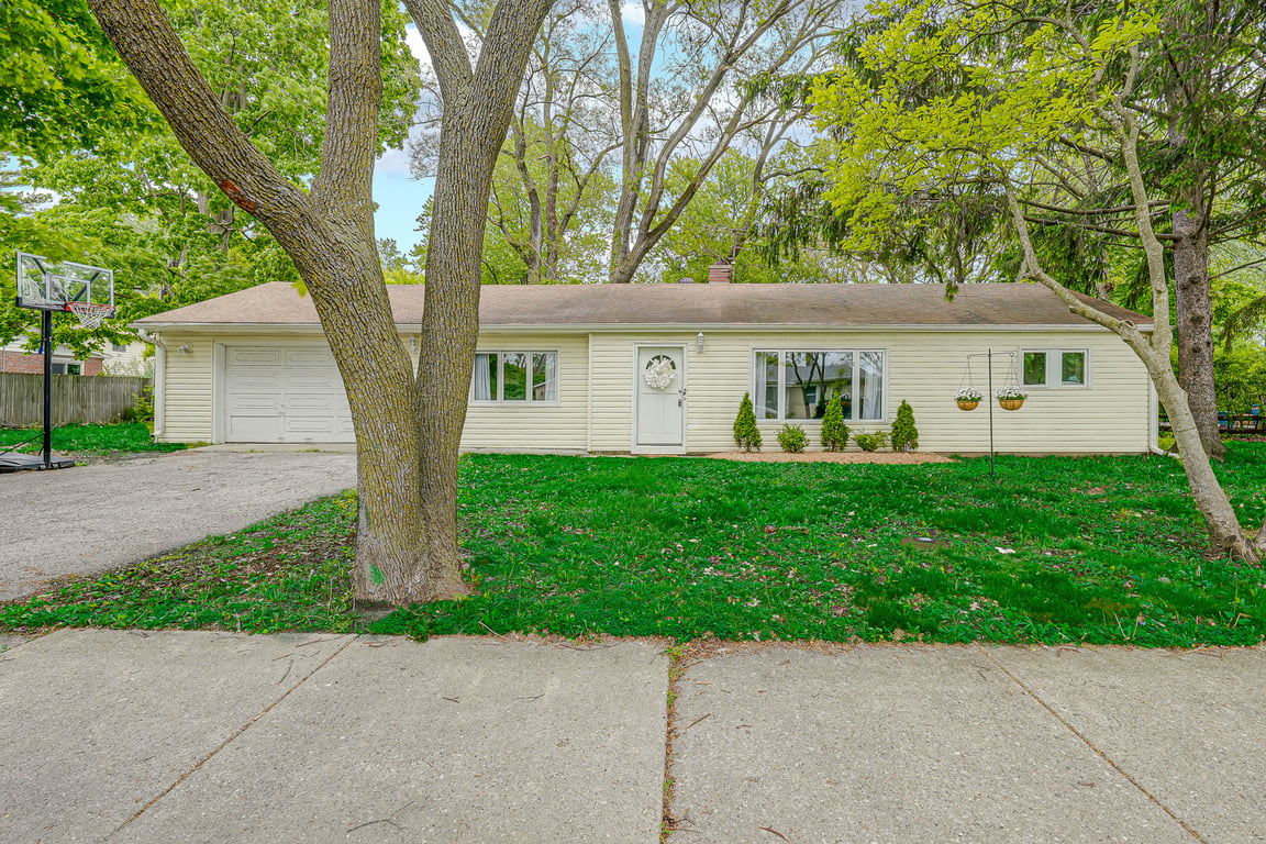 1415 Deerfield Place