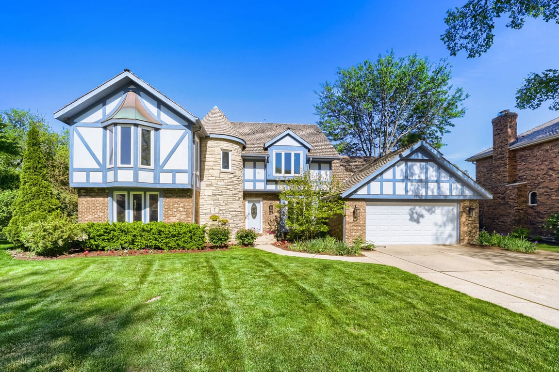 816 Paddock Lane