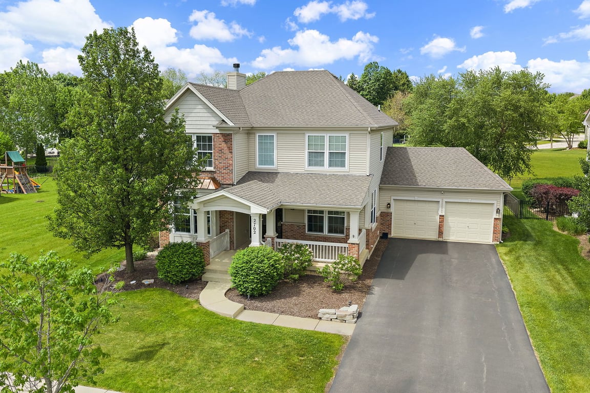 2702 Oak Drive