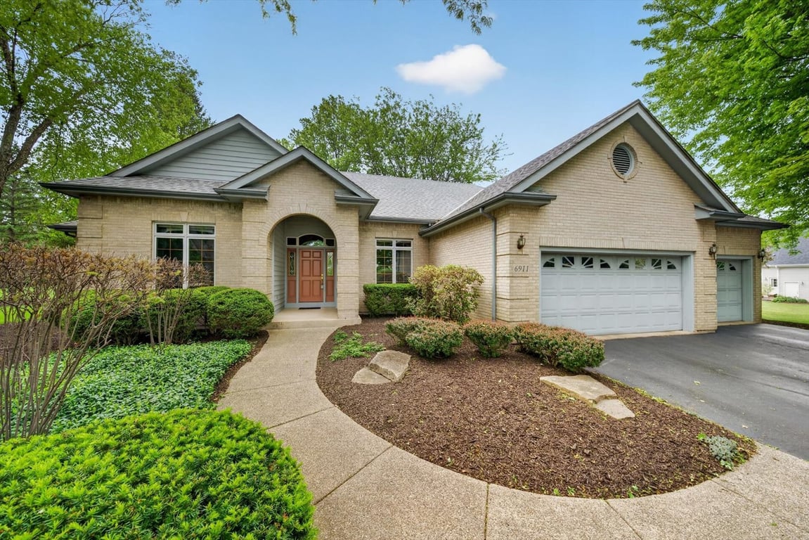 6911 Prairie Drive