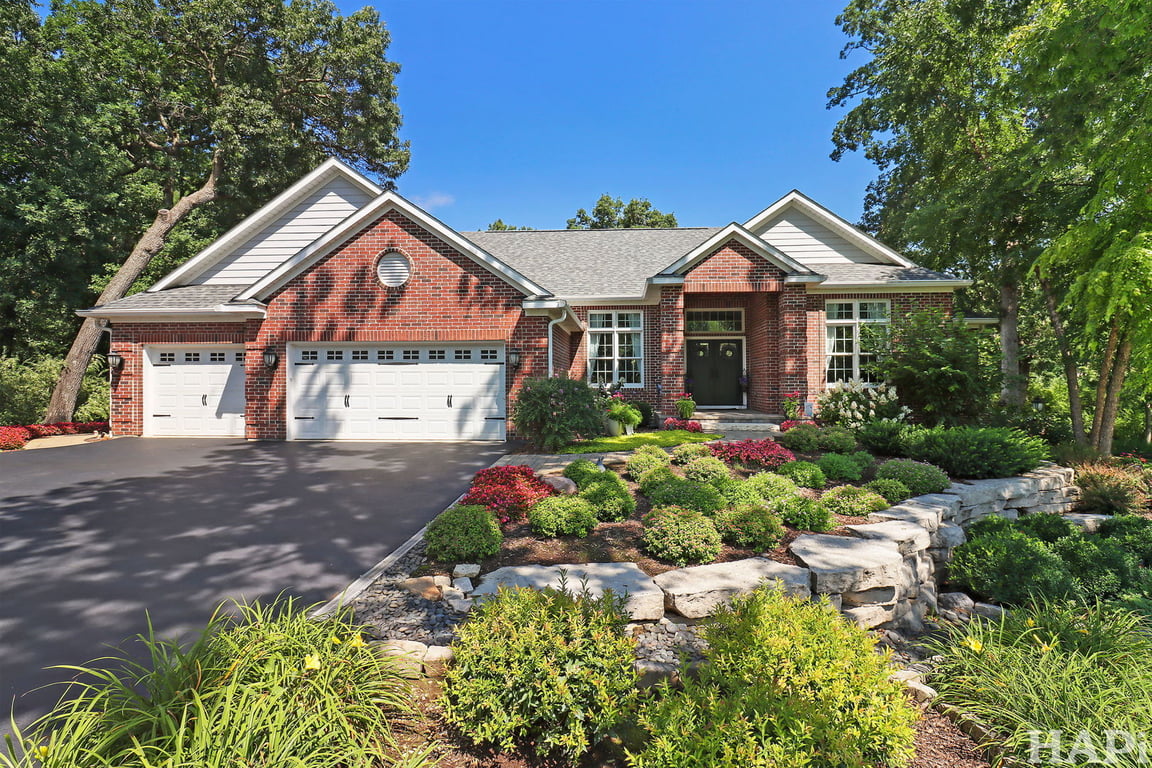9436 Bellaire Lane