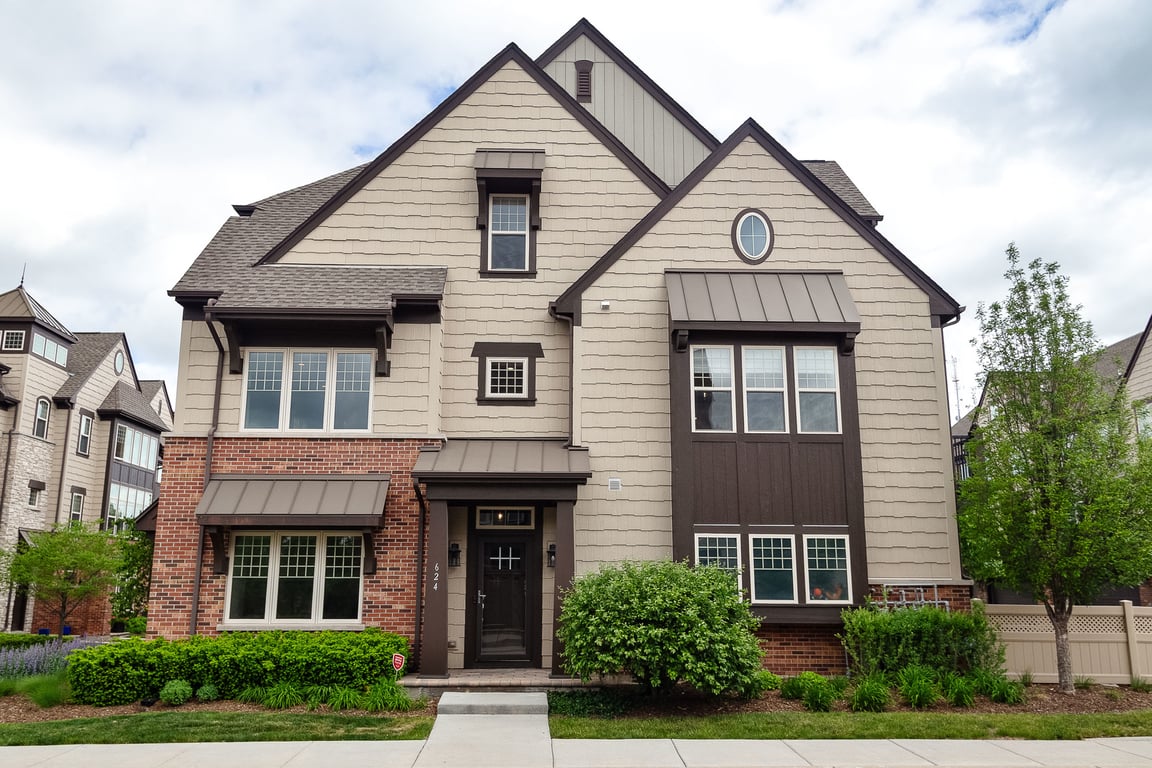 624 Parkside Court