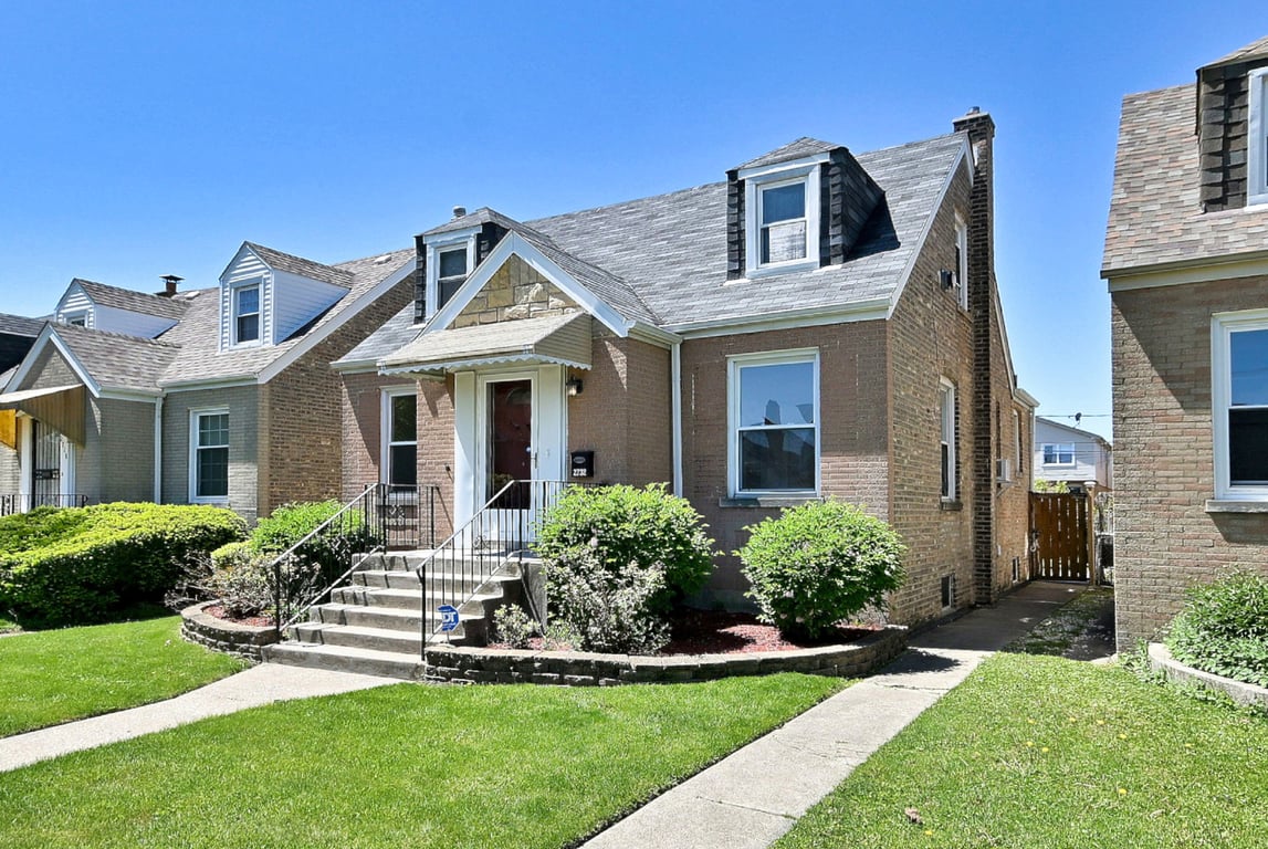 2732 72nd Court