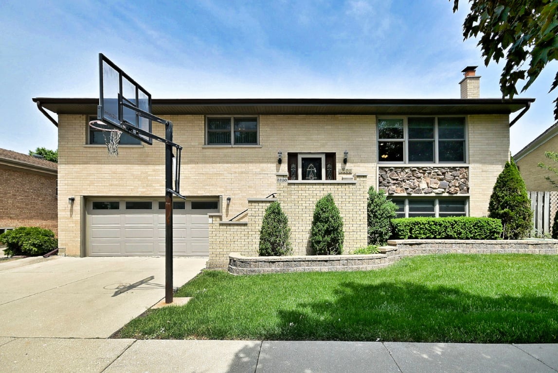8800 Richard Street