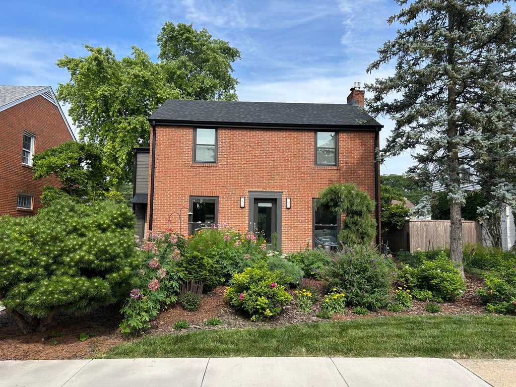 1639 77th Court