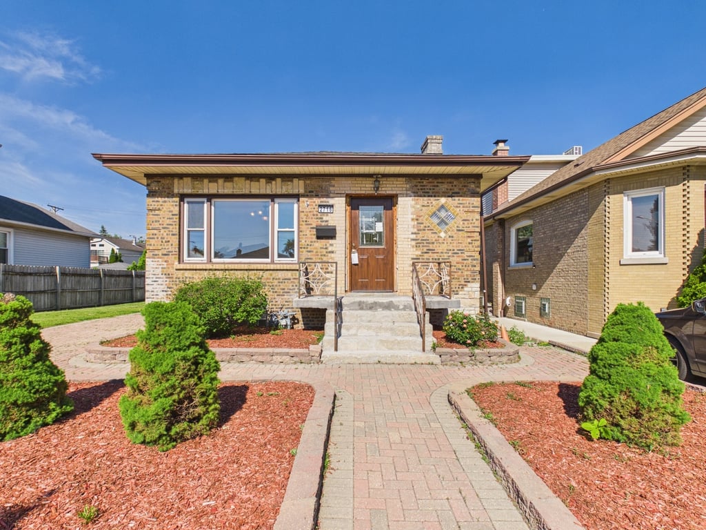 2716 75th Court