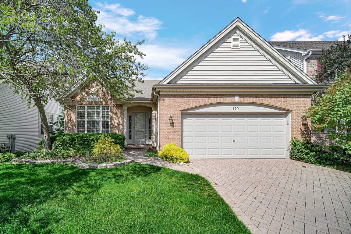 720 Viewpointe Drive