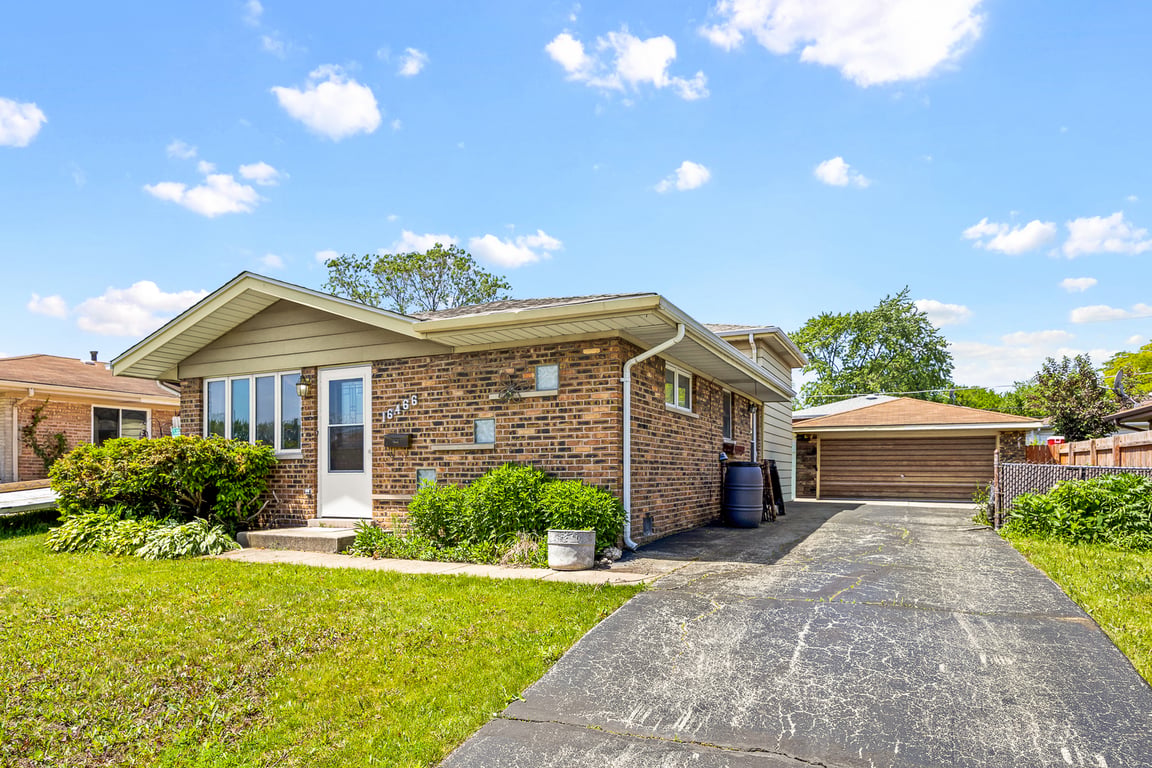16466 Terry Lane