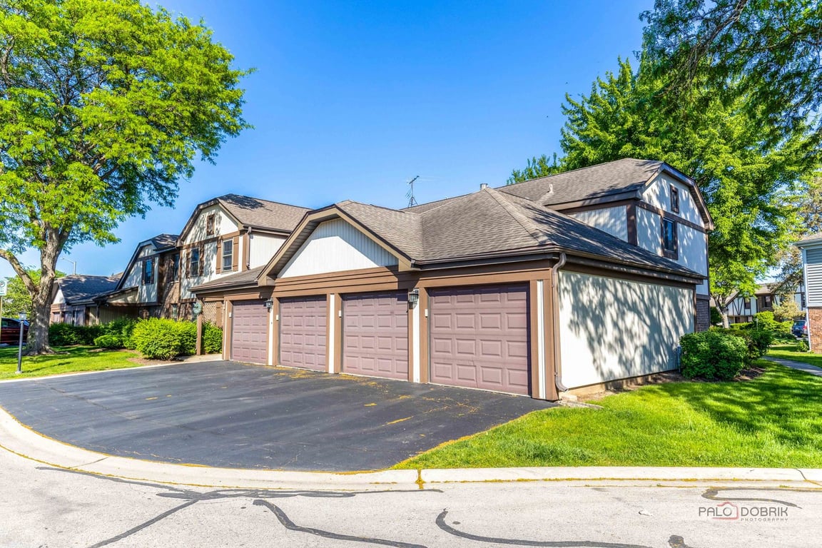 369 Southbury Court