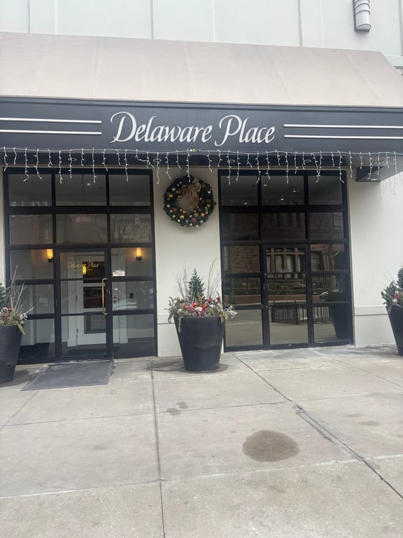 33 Delaware Place