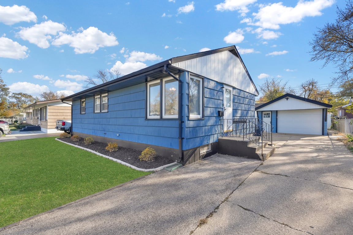 19 Mohawk Drive