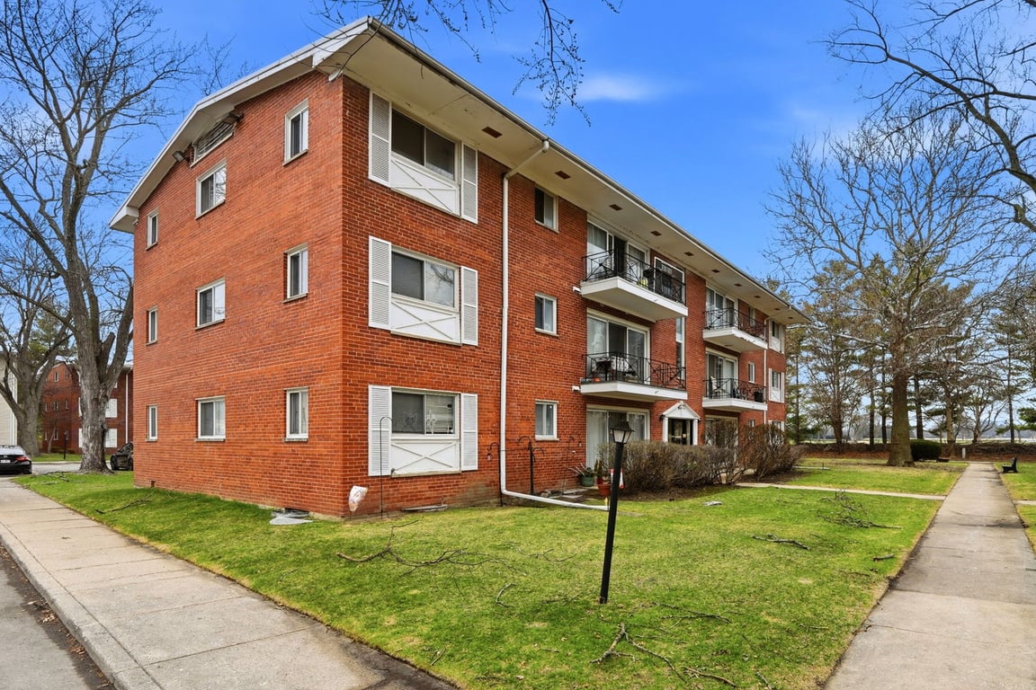10111 Old Orchard Court