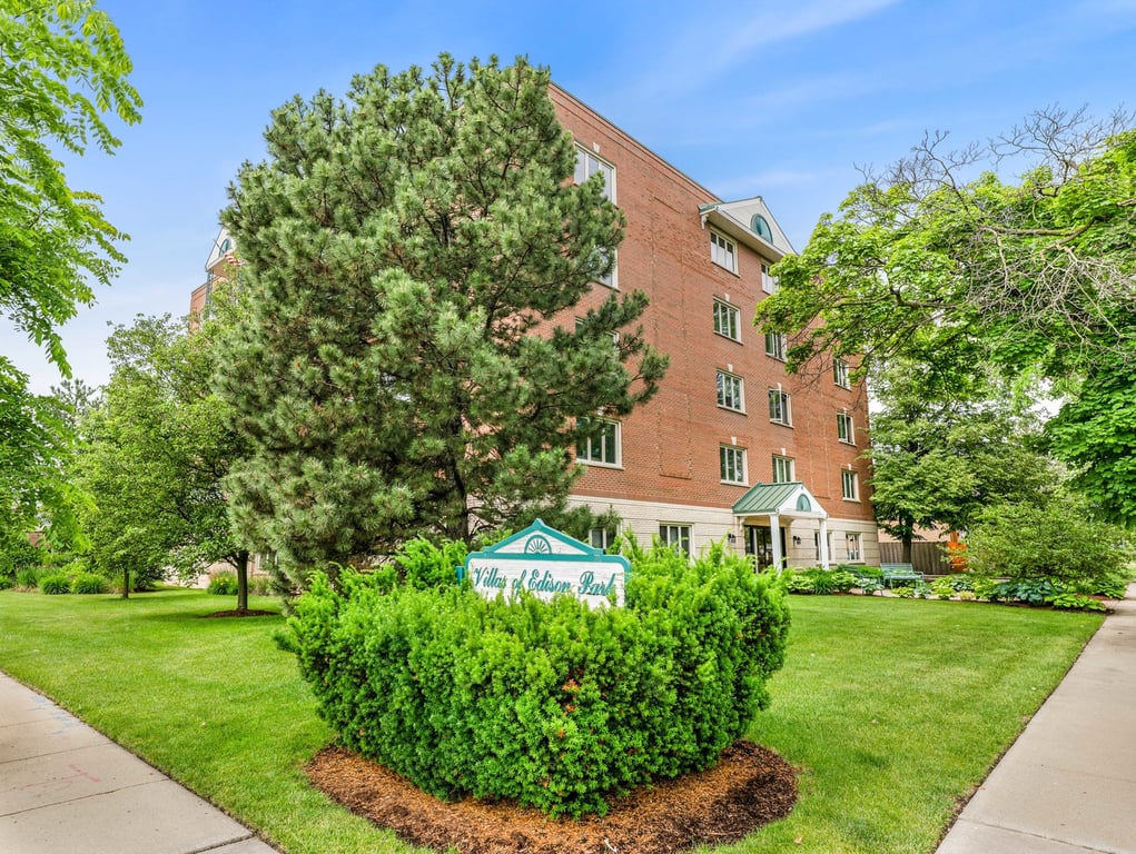 6800 Harlem Avenue